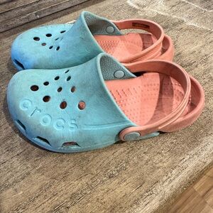 Crocs Kids Classic Clog — light blue with  Pink Strap